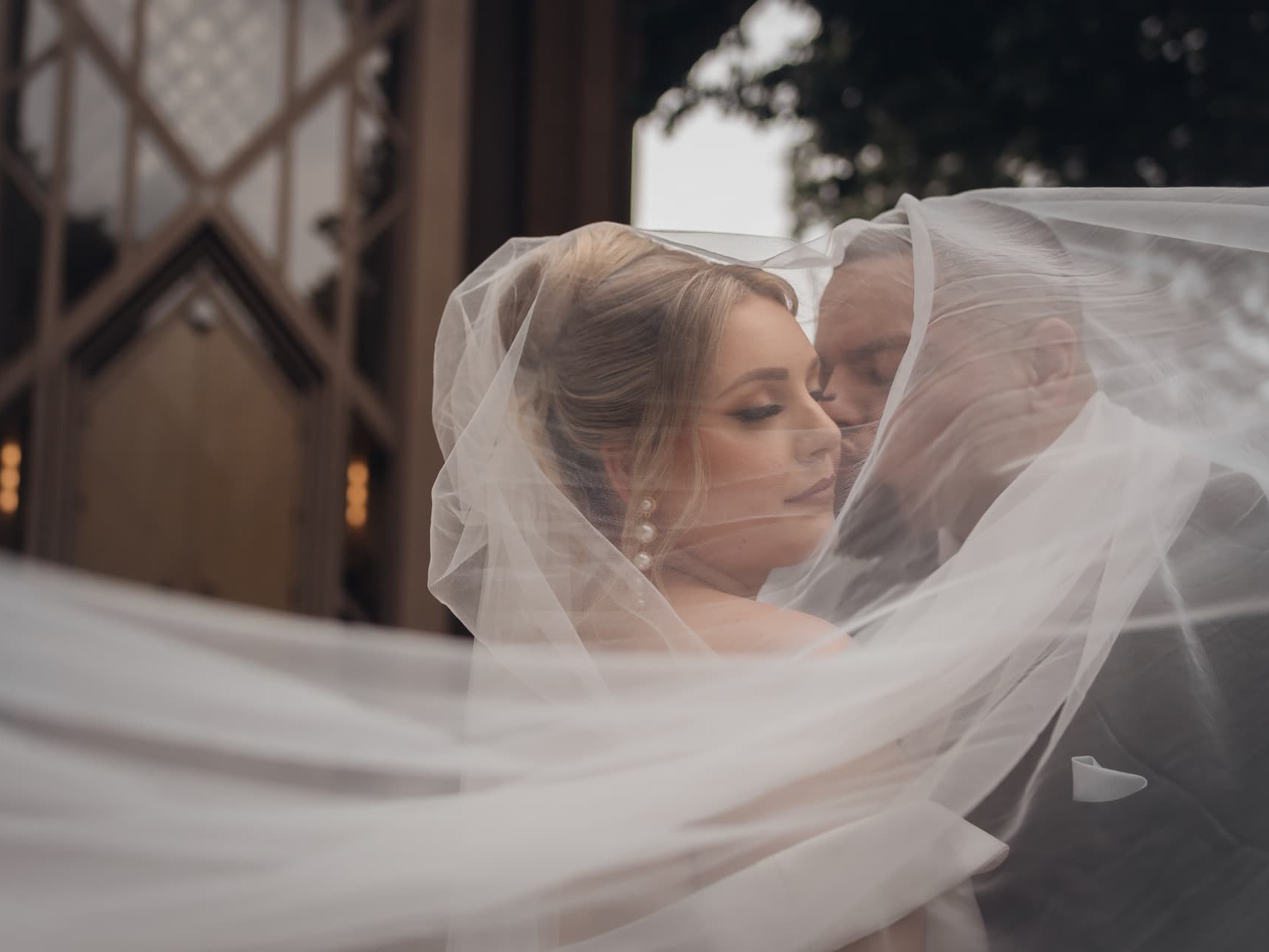 Just Elope couple at their Marty Leonard Chapel wedding