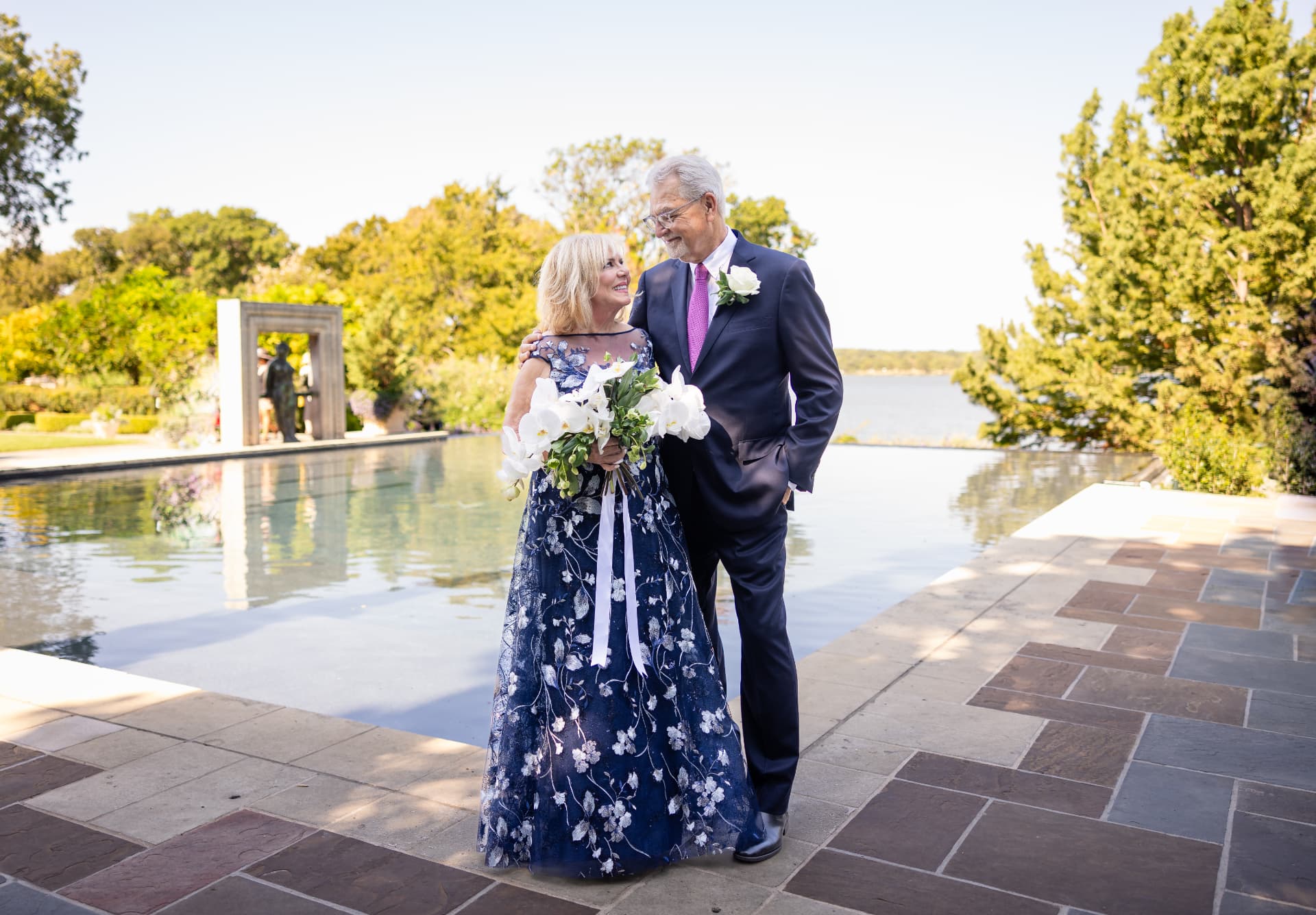 Just Elope couple at their Dallas Arboretum: Nancy’s Garden wedding