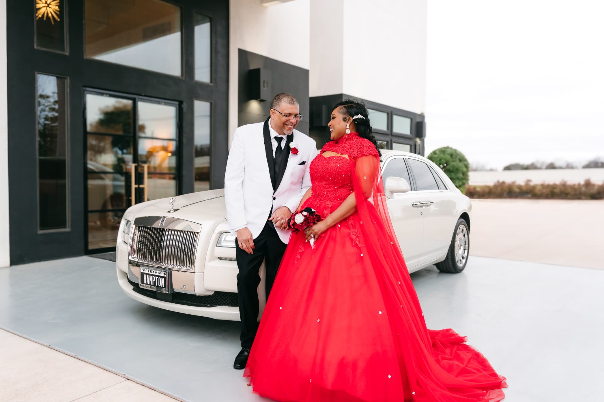 Real Just Elope wedding photographed for the The Hamptons Event Venue package