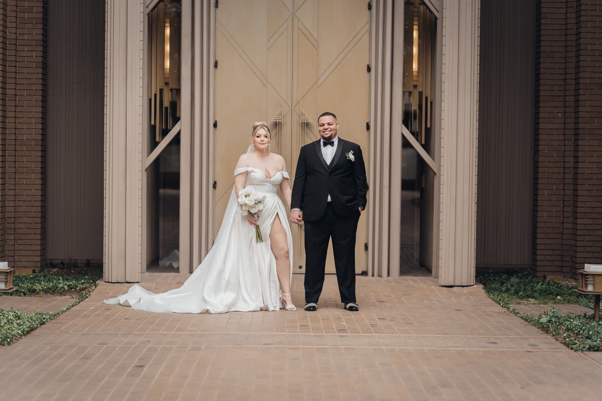 Real Just Elope wedding photographed for the Marty Leonard Chapel package