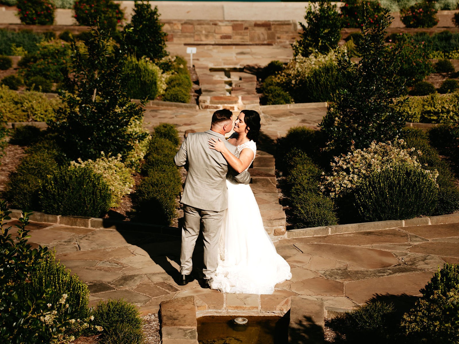 Hannah & Brooks — real Just Elope wedding